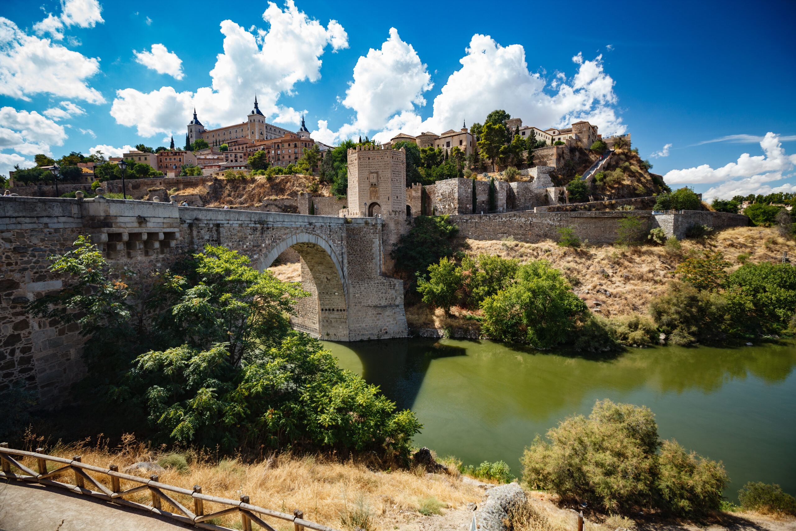 ΜΑΔΡΙΤΗ-ΑΝΔΑΛΟΥΣΙΑ 8 ΗΜ. R8